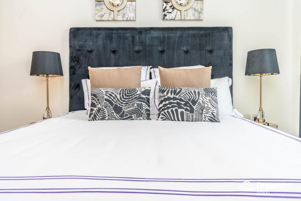 Dream Inn Dubai Apartments- Burj Vista Екстер'єр фото