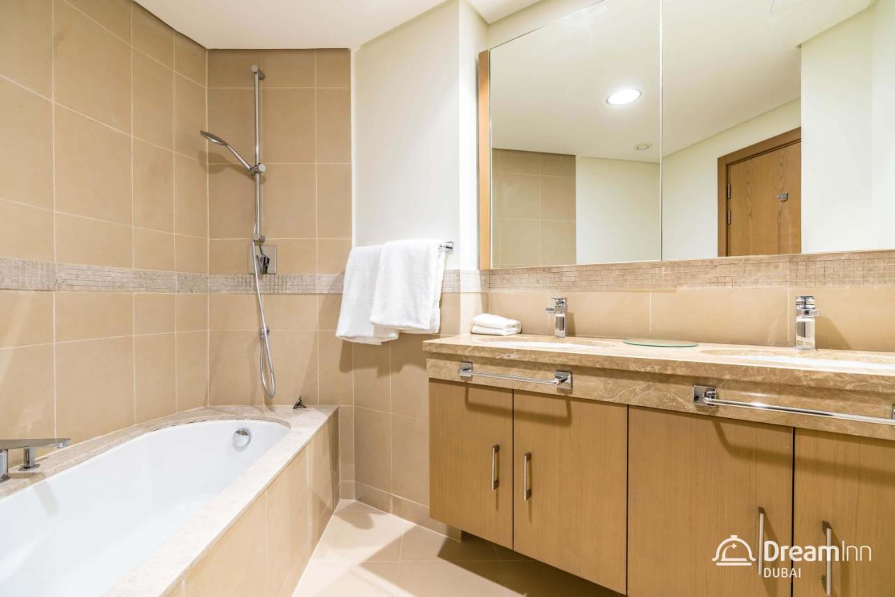 Dream Inn Dubai Apartments- Burj Vista Екстер'єр фото