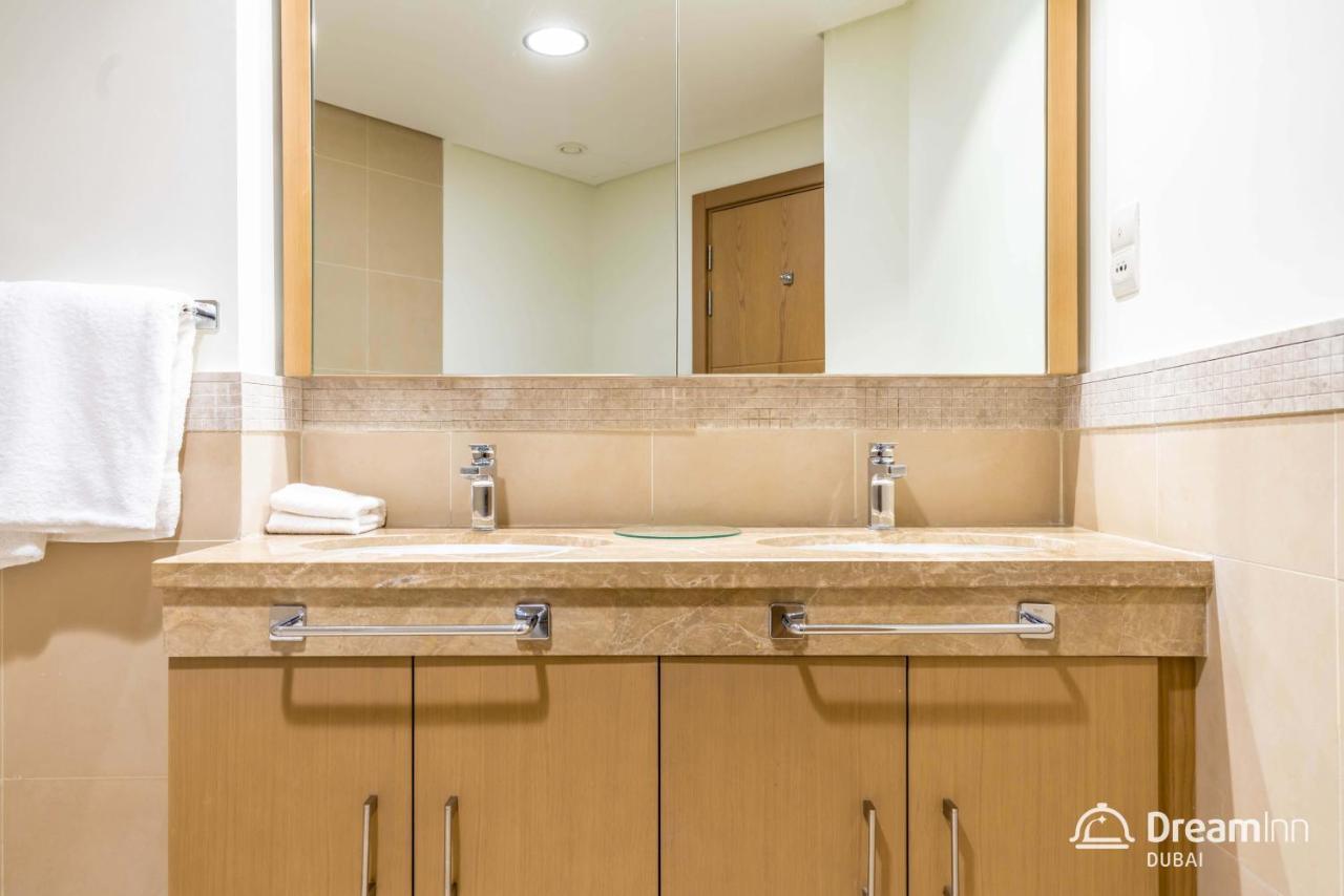 Dream Inn Dubai Apartments- Burj Vista Екстер'єр фото